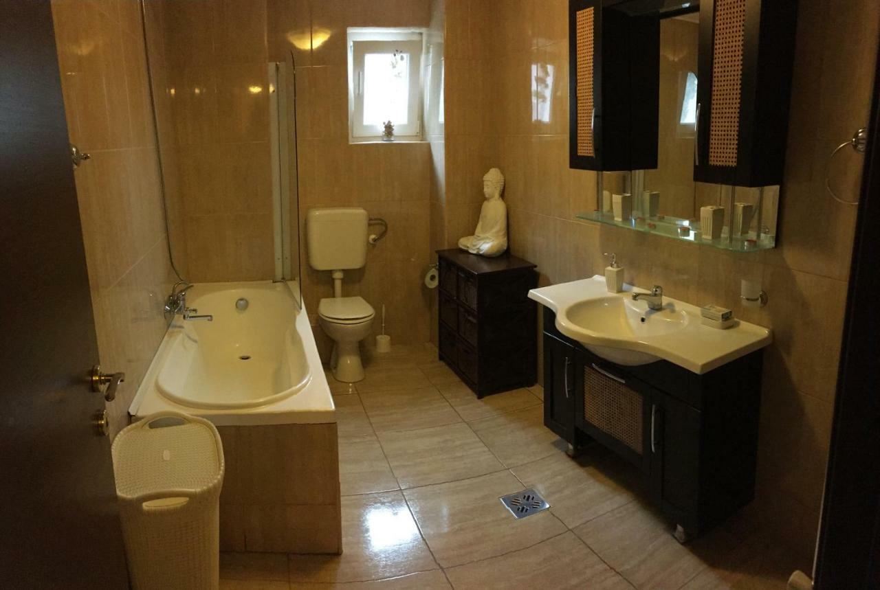Apartment Aida's Mamaia